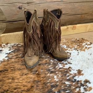 Fringe cowboy boots size 9